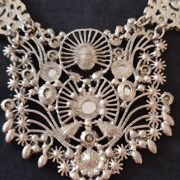 Stunning vintage beaded necklace . - Picture 8 of 10